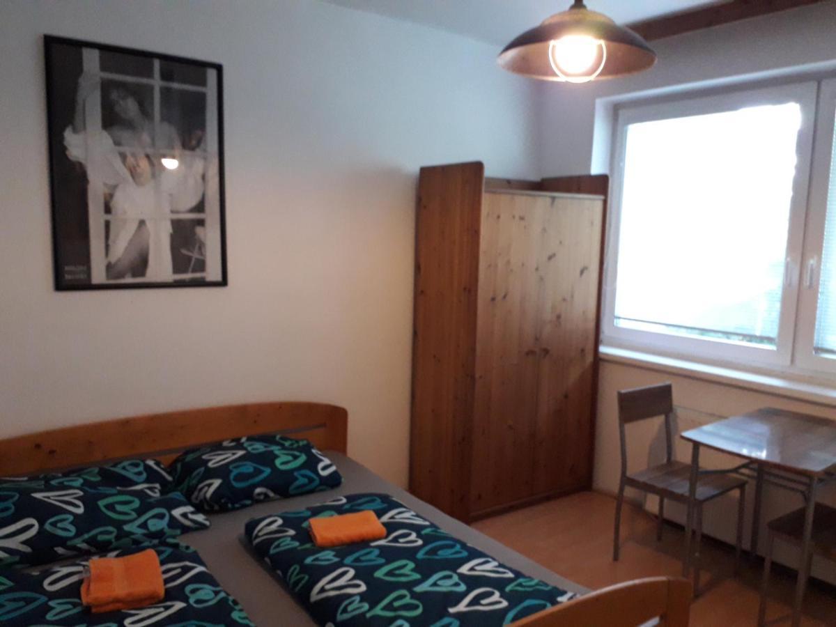 Apartman Na Jizni Ołomuniec Zewnętrze zdjęcie